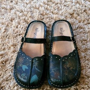 Mary Jane ALEGRIA 39